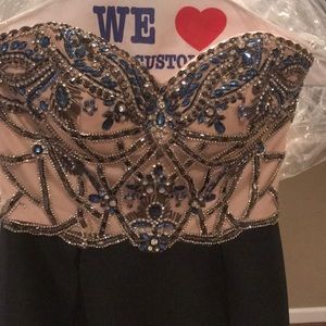 Prom gown! Stunning!